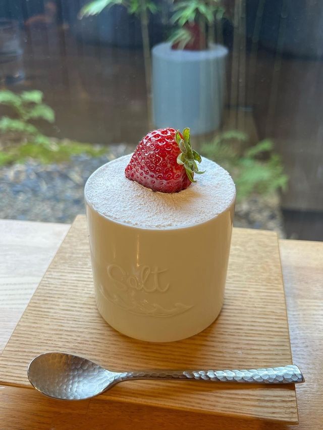 【福岡カフェ】糸島の大人気カフェのいちごの季節限定スイーツが絶品！