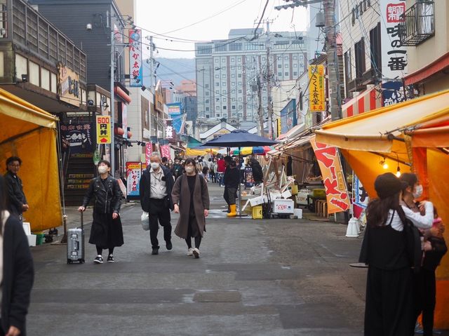 【イカ釣りができる★】函館朝市