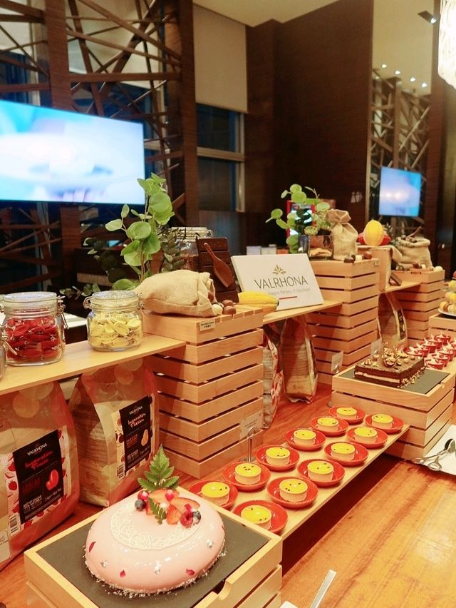 荃灣西如心酒店聯承Valrhona的「海陸盛宴」自助餐