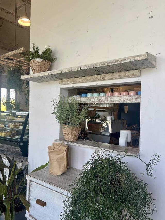 Woodberry home kitchen 🌸🌤️☕️🍃