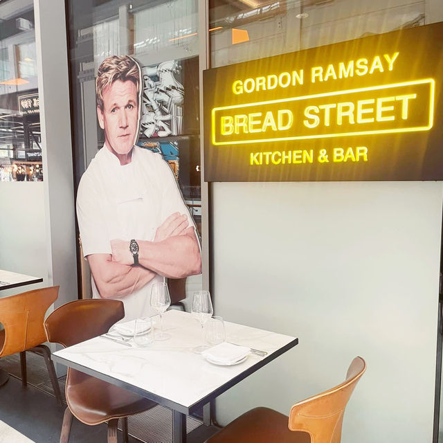 Bread Street Kitchen by Gordon Ramsay 🍔🥩🍰