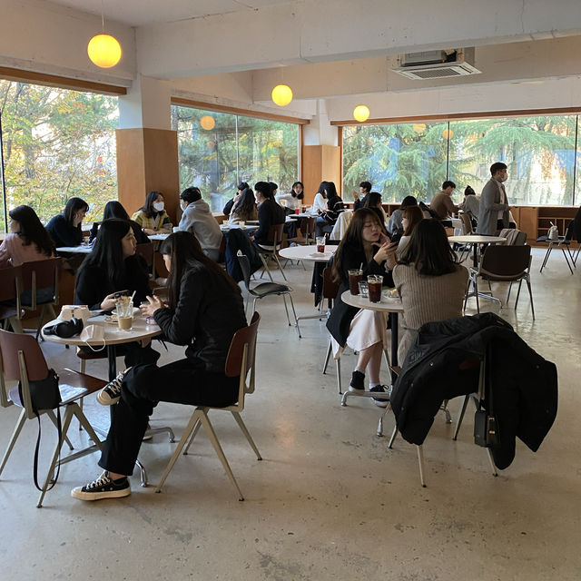 아이스크림 샌드위치가 맛있는 대전 근본카페 ‘슬리피타운’