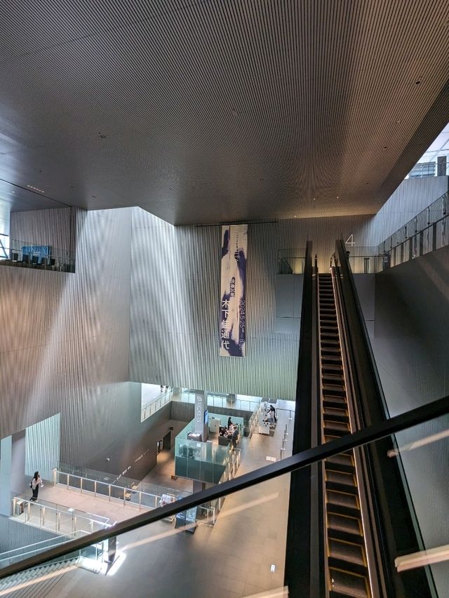 日本大阪-神密的黑色大立方體：大阪江之島美術館