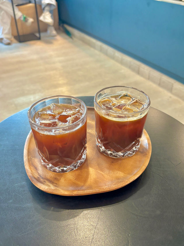์ธ๊ด ๋ฒฝํ๊ฐ ์๋ฆ๋ค์ด ํ์ฝฉ ์นดํ first crack coffeeโ๏ธ ์ธ๊ด ๋ฒฝํ๊ฐ ์๋ฆ๋ค์ด ํ์ฝฉ ์นดํ first crack coffeeโ๏ธ