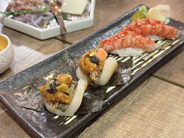 「臺北東區創意日本料理，必試招牌乾貝漢堡加海膽」