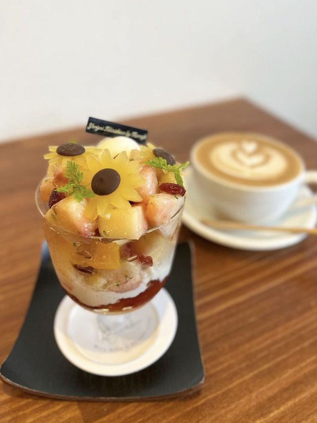 【北九州カフェ】北九州でパフェといえばここ♡グラスの中の綺麗な層が魅力的✨