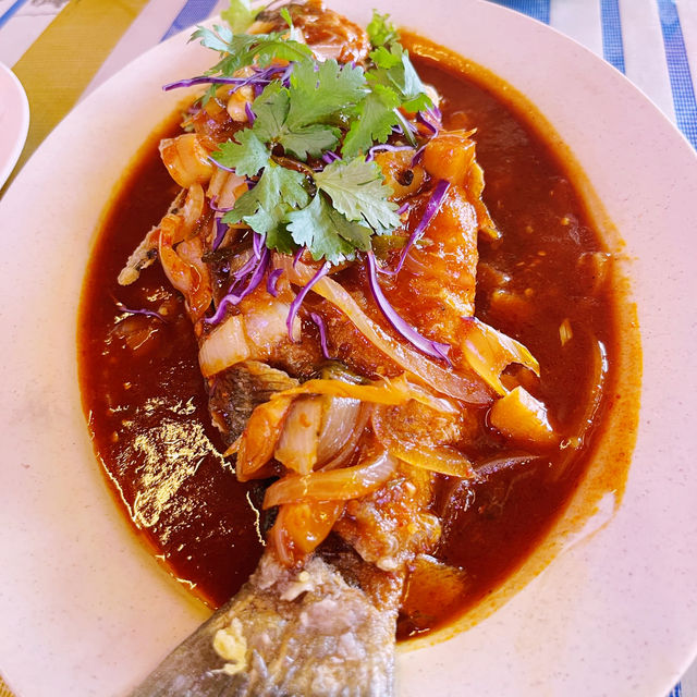 LEAVE IT ALL TO SEAFOODs