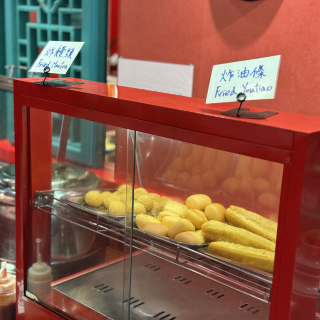 「臺北景點，DIY冰粉及自助海鮮吸引眼球」