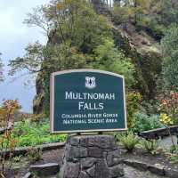 น้ำตก Multnomah Fall  Portland，Oregon