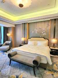 Wanda Reign on the Bund: Pure Elegance