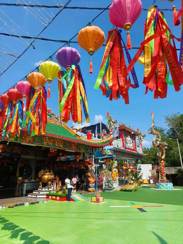 Melaka's Hidden White Dragon Temple 