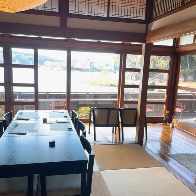 【日田】歴史ある重厚な建物の中でいただく日田うなぎ✨