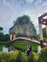 พักผ่อนหย่อนใจกันที่ "หินเขางู ราชบุรี"