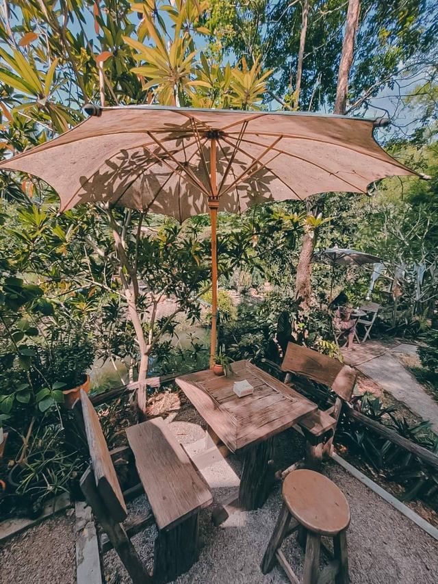 คาเฟ่ธรรมชาติ นั่งสบาย@ราชบุรี