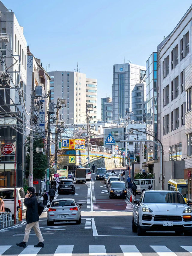 「東京表參道：城市漫步🏖️🚶‍➡️，藝術感拉滿太喜歡太喜歡啦🔥🔥🔥」