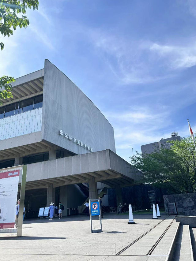 【東京】國立新美術館：免費入場，倒錐體建築吸睛🏖️🏖️🔥
