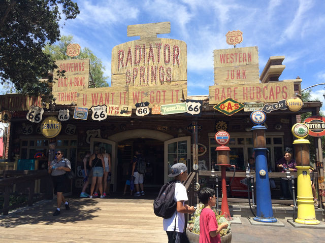 Disney’s California Adventure: A Fun-Filled Day 🎢🌟