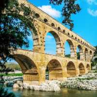 Roman ruins and Art
