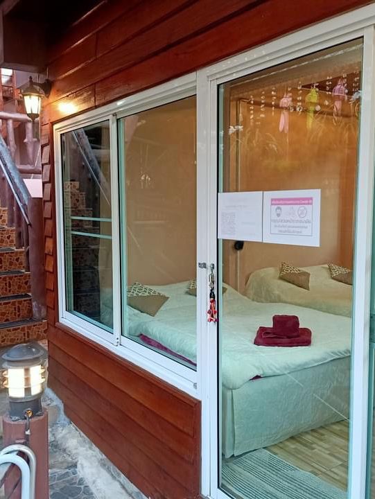 📍โฮมสเตย์ บ้านอัญชัญ แม่กำปอง