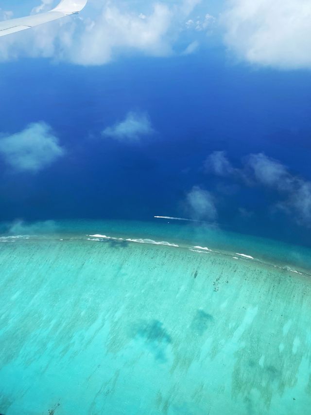 Airplane view above Indian Ocean 😱