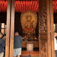 A Spiritual Journey: Find Inner Peace at the Jade Buddha Temple