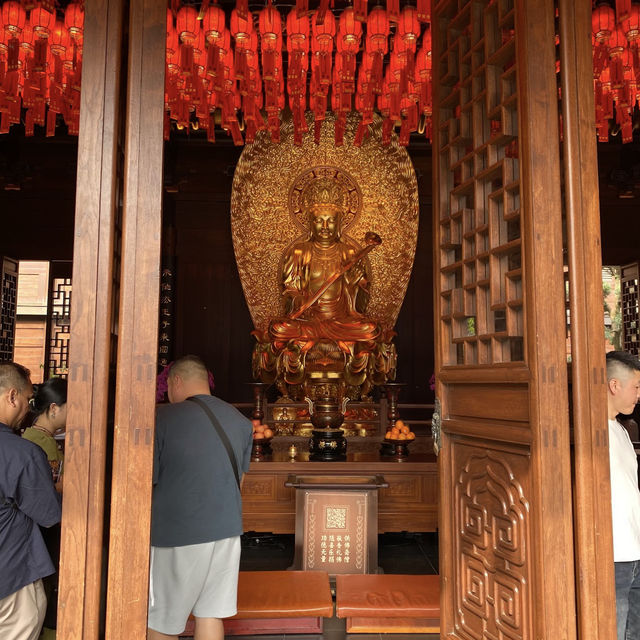 A Spiritual Journey: Find Inner Peace at the Jade Buddha Temple