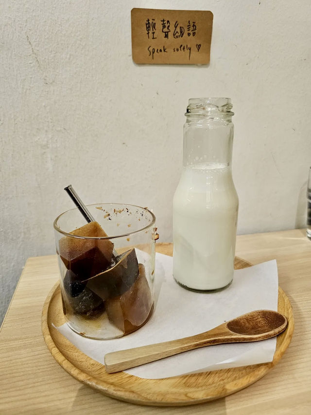 Kafuka Cafe and Music Studio