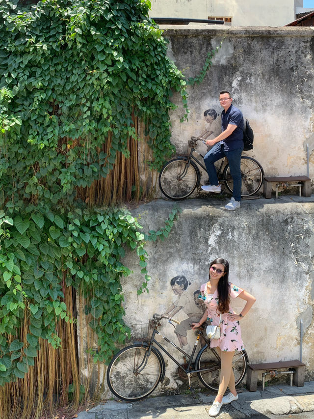 Uncovering Penang's Iconic Street Art: A Colorful Adventure Through Hidden Gems