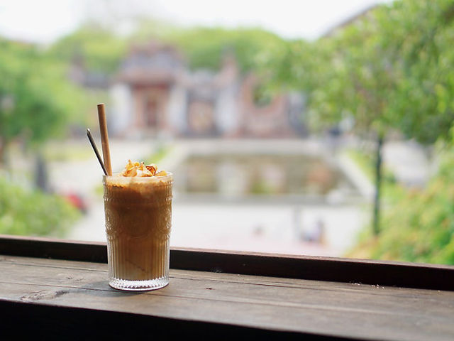 호이안 감성 카페 Artbook Cafe & Bistro