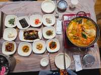 A local delight in Taean, crab soup at Deoksu Sikdang