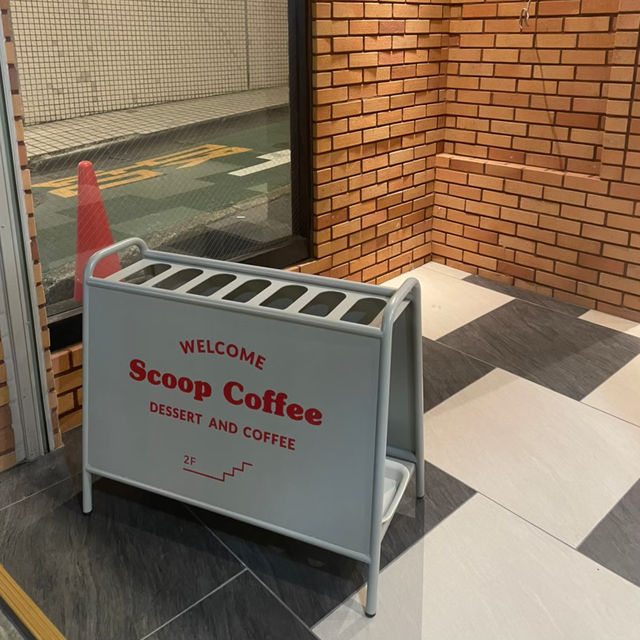 【東京・新大久保】たっぷりの生クリームとワッフルが絶品のお店🧇🤍