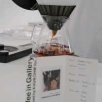 จิบกาแฟและชมงานศิลปะที่ Galerie Monument กัน