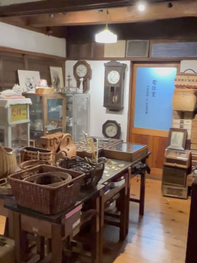 【福岡カフェ】夏はこのレトロブルーのグラスとスイーツに癒される🩵