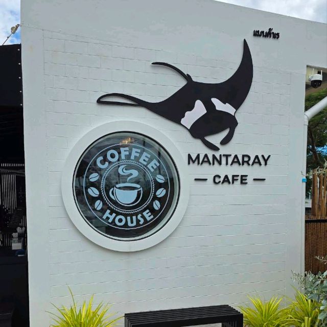 Mantaray Cafe Huahin คาเฟ่ริมทะเล
