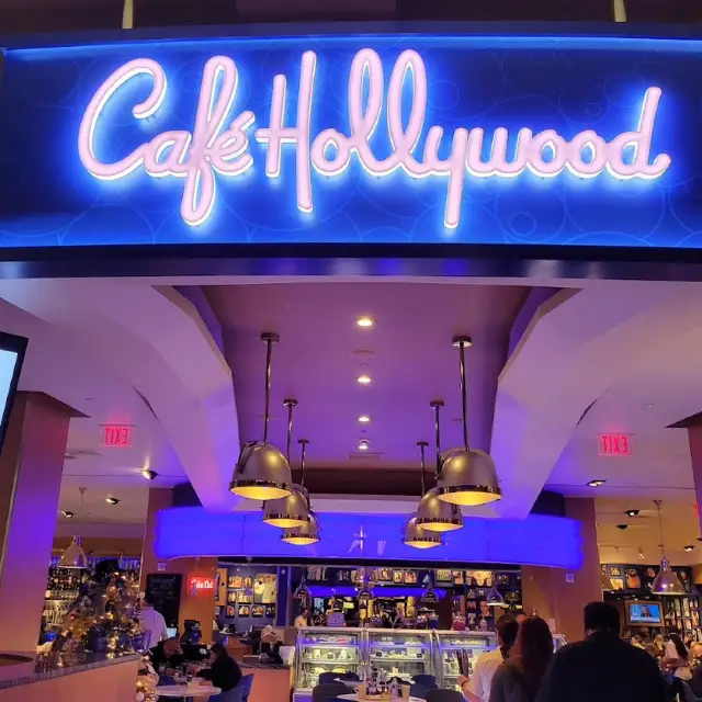 拉斯維加斯的宵夜好去處 Café Hollywood