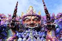 วัดพระธาตุดอยเวา วัดสีม่วง แห่งแม่สาย