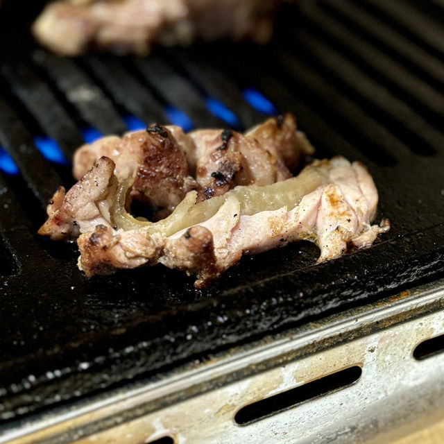 【大阪・難波】焼鳥と鳥刺しが味わえるお得なコース「鉄板ぢどり焼TARO 難波中店」