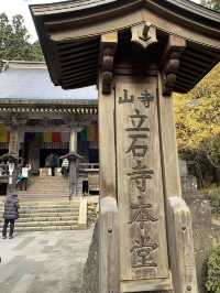 【東北×山形】東北の紅葉🍁名所  岩肌と奇石 紅葉🍁のコントラストが素晴らしい