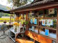  คาเฟ่บรรยากาศอบอุ่นสไตล์ไม้
