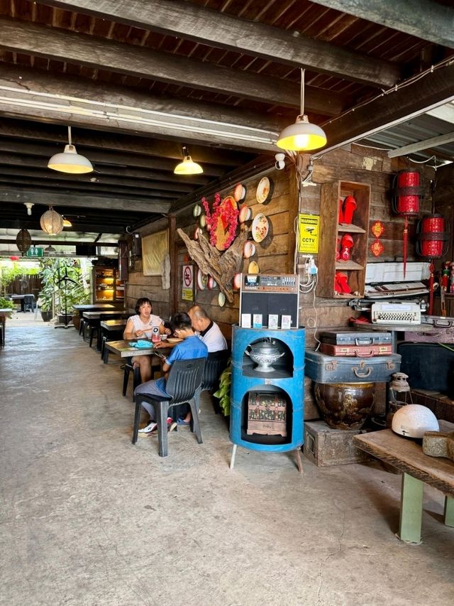 Old House Canteen 