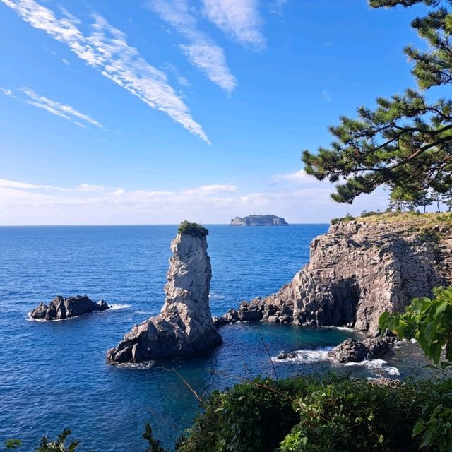 濟洲島涉地可支🏞️獨立岩📸風之山坡Boromwat🌁方舟教堂👣熱門打卡景點介紹👍