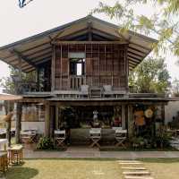 Ay Cafe คาเฟ่บ้านไม้สุดอบอุ่น