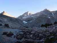 Guide to John Muir Wilderness: A Wilderness Escape and some 🎣 