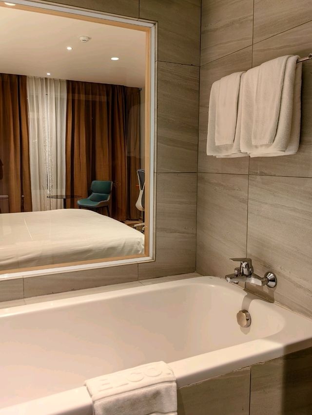 Buri Sriphu Hotel in Hat Yai, Complete and Strategic Location