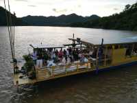Sunset cruise in Luang prabang 
