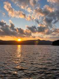 【箱根】夕焼けが絶景な芦ノ湖