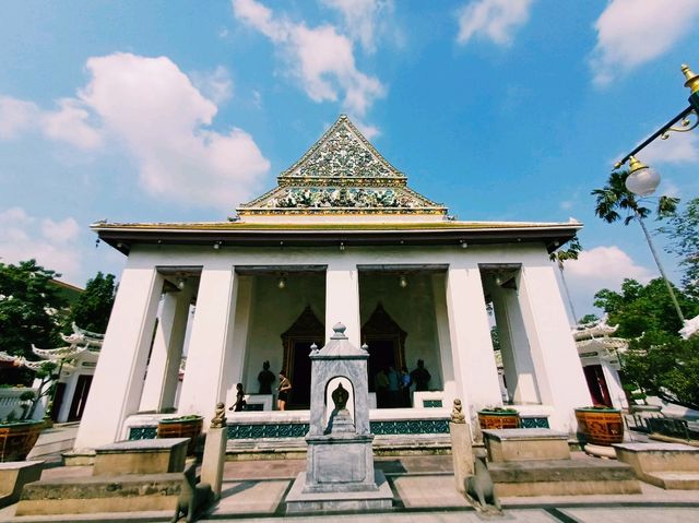 泰國曼谷市中心皇家古跡寺廟景點:Ratcha Orasaram Ratchaworawihan (Chom Thong)，適合拍照📸打卡