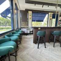 ร้านคาเฟ่ ติดสนามกอล์ฟ บรรยากาศชนะเลิศ