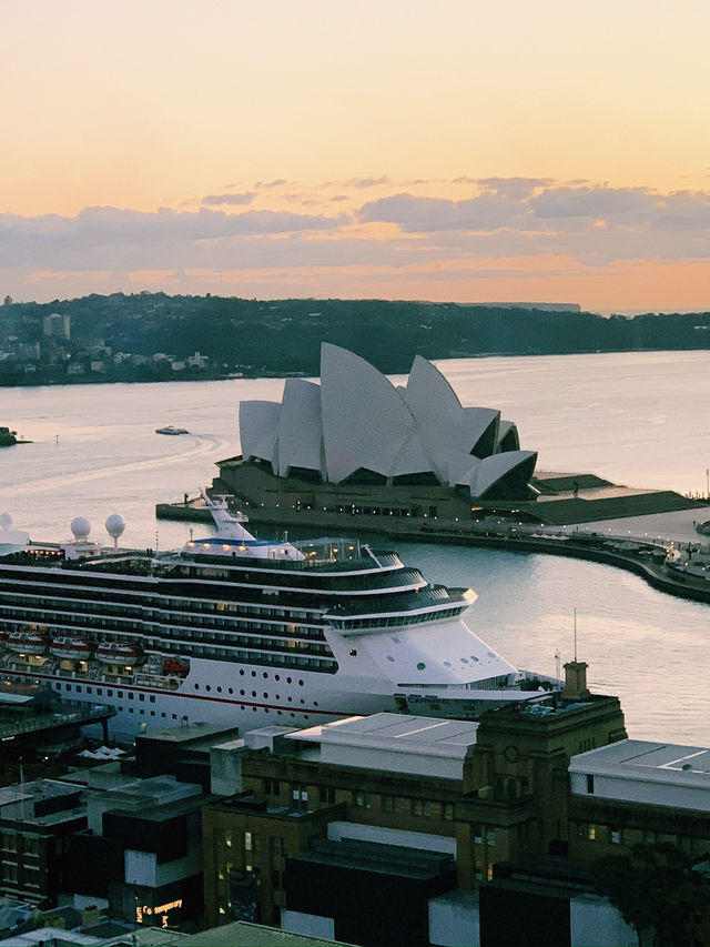Shangri-La Sydney: Luxury with a Million-Dollar View