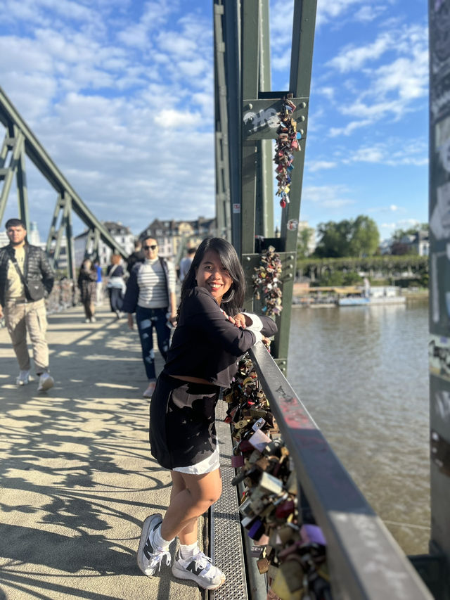 “The Ultimate Frankfurt Day Trip: Where History Meets Modernity